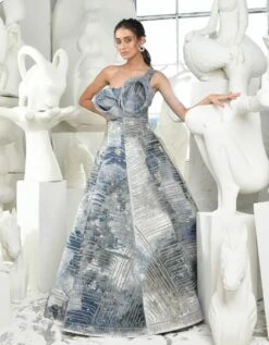 Ekaaya Gown In Grey