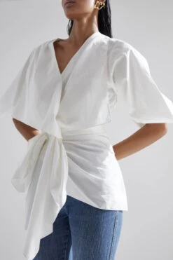 White Echo Gardania Top -Charmers Shop ess000103