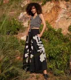 Black And Off-white Desire Of Elixir Pleated Trouser