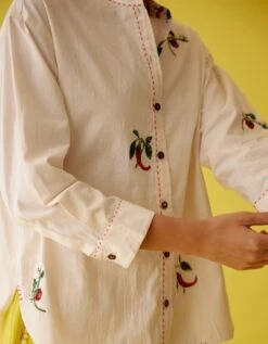 Cream Hand Embroidered Chilli Applique Top -Charmers Shop nkgoatop 18ss243