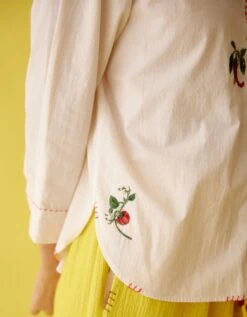 Cream Hand Embroidered Chilli Applique Top -Charmers Shop nkgoatop 18ss244