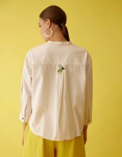 Cream Hand Embroidered Chilli Applique Top -Charmers Shop nkgoatop 18ss24b