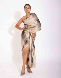 Georgette One-shoulder Hand Drape Saree